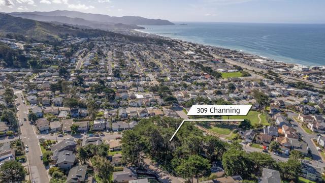 309 Channing Way, Pacifica CA: https://media.crmls.org/mediaz/92eb5175-ce1c-403b-a90c-65674a7bc17a.jpg