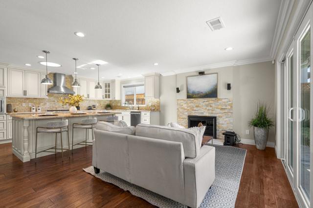 3887 Acapulco Drive, Campbell CA: https://media.crmls.org/mediaz/92ec4196-2813-4485-9417-4cb4cfcd991f.jpg