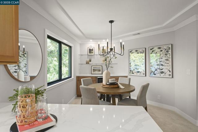 600 Terra California Dr, Walnut Creek CA: https://media.crmls.org/mediaz/92ee198e-d3c4-477d-8ee1-63df70df7851.jpg