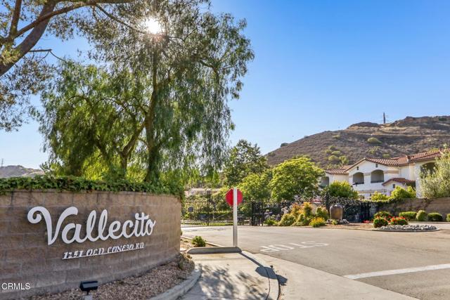 110 La Fortuna, Newbury Park CA: https://media.crmls.org/mediaz/92ee48b9-fd19-4bd8-a7c2-e9452baf36d5.jpg
