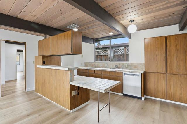 827 Cumberland Drive, Sunnyvale CA: https://media.crmls.org/mediaz/92ee7406-3bff-47a4-b13d-40ddf828d79c.jpg