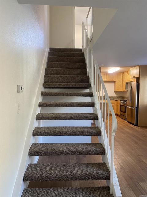 Image 8 of 18 For 2088 Montgomery Avenue J
