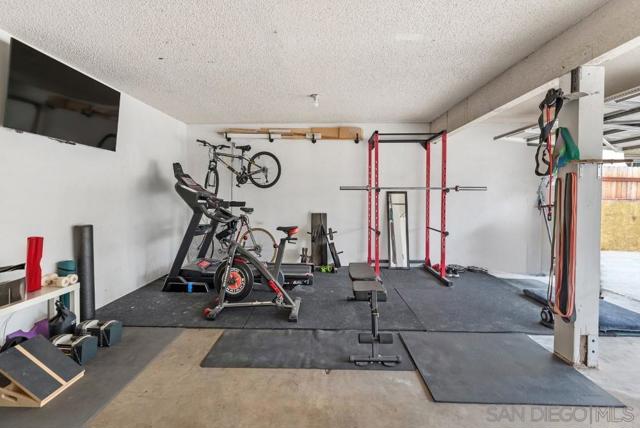 4212 Maryland St, San Diego CA: https://media.crmls.org/mediaz/92eedec8-2415-48cf-a8b5-a49d48c19907.jpg