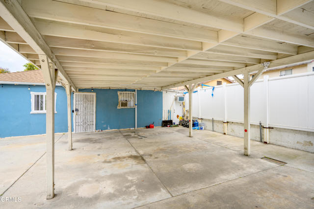 5621 Carlota Boulevard, Los Angeles CA: https://media.crmls.org/mediaz/92ef271c-d0a0-4ad0-afc3-715de1bd12ca.jpg