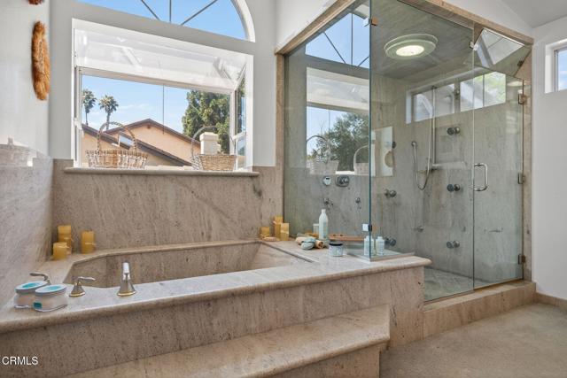 1809 Via Montecito, Camarillo CA: https://media.crmls.org/mediaz/92f060af-1d86-48ee-86ae-2e6bea8de439.jpg