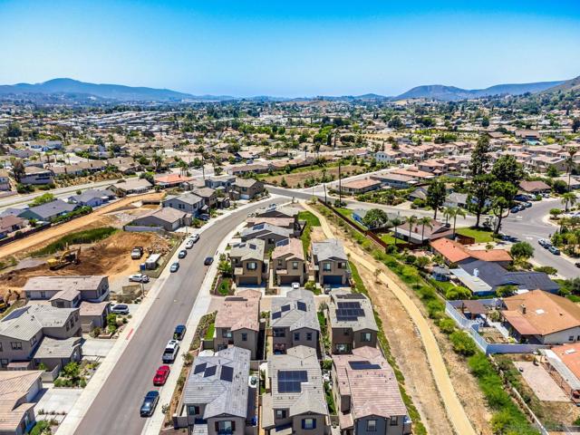 1682 Carol Lee Lane, Escondido CA: https://media.crmls.org/mediaz/92f06f1b-5bc8-41e2-a901-ba57eb6912ba.jpg