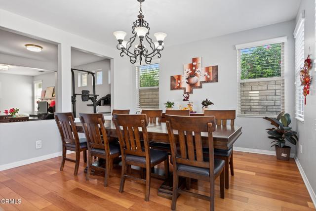 6573 Pinnacle Court, Moorpark CA: https://media.crmls.org/mediaz/92f098bc-d092-41d6-b34f-e775f6778b85.jpg