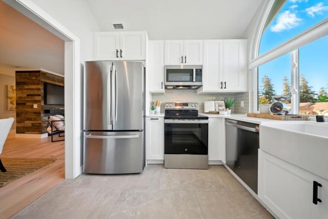 16902 Sorrel Way, Morgan Hill CA: https://media.crmls.org/mediaz/92f0a819-8b20-48d3-957e-d594b3aa9707.jpg