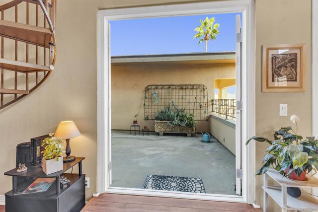 1270 Cleveland Ave, San Diego, California 92103, 1 Bedroom Bedrooms, ,1 BathroomBathrooms,Condominium,For Sale,Cleveland Ave,250001091SD