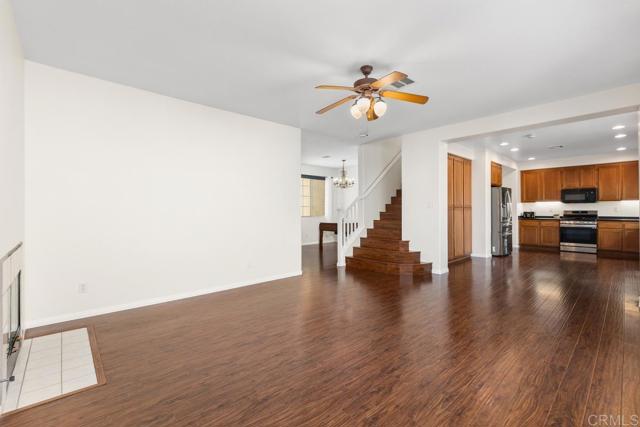 Detail Gallery Image 7 of 57 For 564 via Del Caballo, San Marcos,  CA 92078 - 4 Beds | 3 Baths