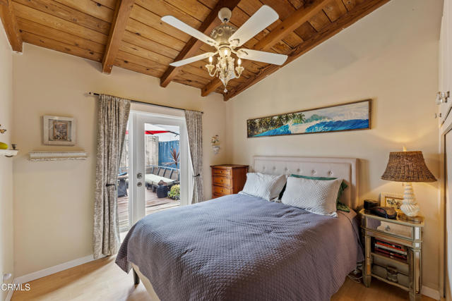 317 Cahuenga Drive, Oxnard CA: https://media.crmls.org/mediaz/92f108ba-1e34-4dbe-8c8a-50a4fce8d351.jpg