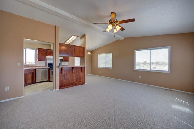 5720 Vista Serrano Way, Paso Robles CA: https://media.crmls.org/mediaz/92f17752-c62e-4fea-9b9f-85a8f93e84e2.jpg
