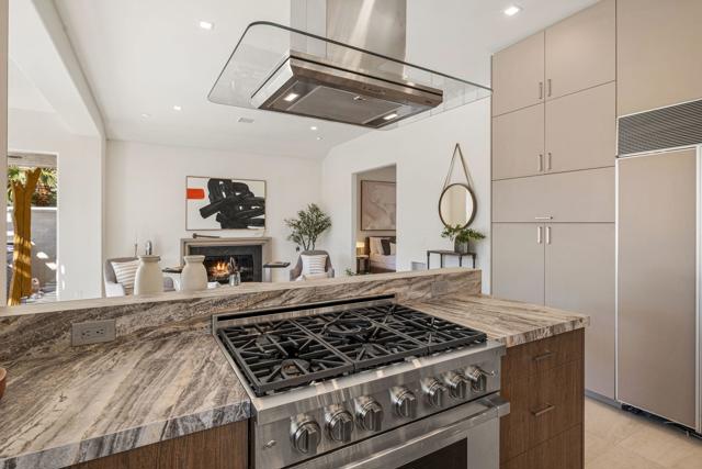 9 Regency Drive, Rancho Mirage CA: https://media.crmls.org/mediaz/92f25b12-3278-4cc2-9bb8-40330e9fefda.jpg