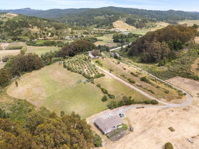 5677 Cloverdale Road, Pescadero CA: https://media.crmls.org/mediaz/92f32cb9-c715-4faa-8510-6904d4d2df7a.jpg