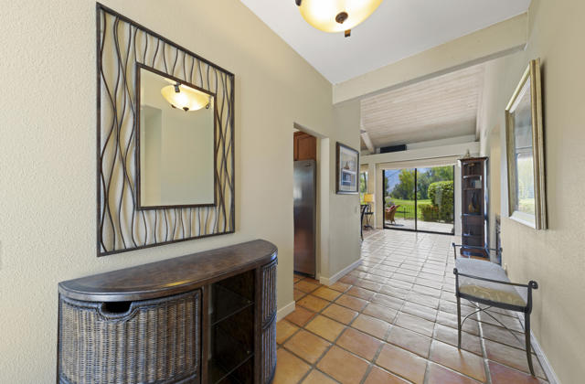 101 Mission Hills Drive, Rancho Mirage CA: https://media.crmls.org/mediaz/92f3cf8c-0797-443b-abce-f95ed6c39c78.jpg
