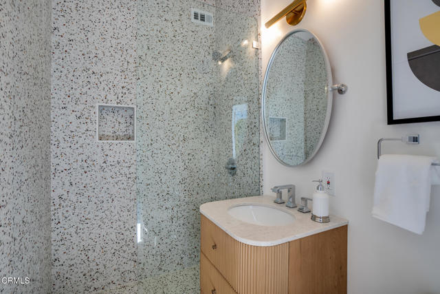 2839 N Davis Way, Palm Springs CA: https://media.crmls.org/mediaz/92f45fb8-5704-46ca-a6e3-f01ebe93f6a6.jpg