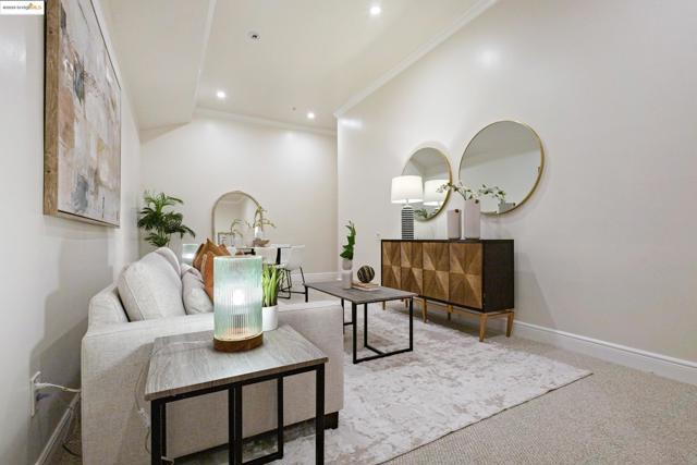 5915 Balboa Dr, Oakland CA: https://media.crmls.org/mediaz/92f47c7d-b1f9-449c-ac5c-68c3ec903b4d.jpg