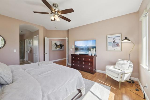 2696 SEQUOIA CREEK Drive, San Jose CA: https://media.crmls.org/mediaz/92f6ec89-daf3-4637-a498-fa969c6b82e1.jpg