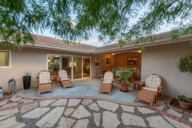 8395 Emerson Avenue, Yucca Valley CA: https://media.crmls.org/mediaz/92f70bbd-8013-4209-847c-de6ea861f967.jpg