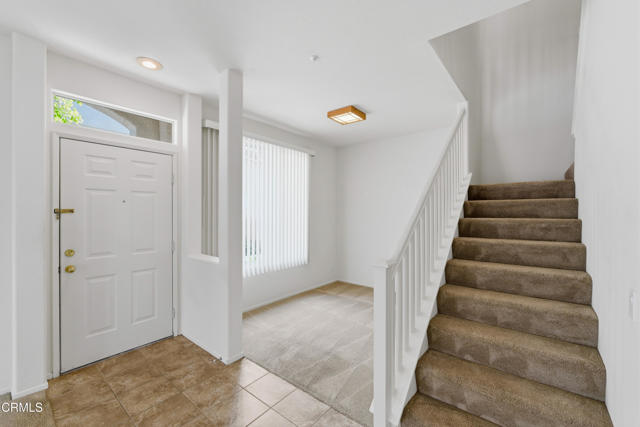 Detail Gallery Image 9 of 42 For 11805 San Tropez Pl, Moorpark,  CA 93021 - 3 Beds | 2/1 Baths