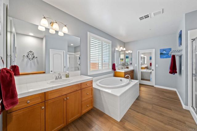 448 Kennedy Court, Escondido CA: https://media.crmls.org/mediaz/92f7969c-329b-46bb-aad2-b26ab100806d.jpg