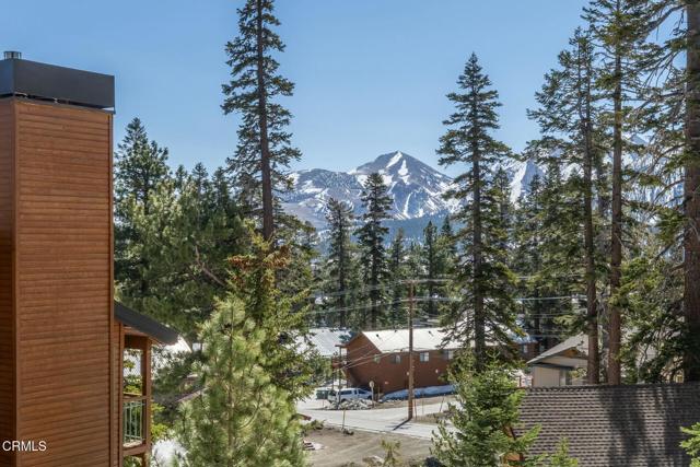 435 Lakeview Boulevard, Mammoth Lakes CA: https://media.crmls.org/mediaz/92f7ac90-3f57-4218-9299-8fb83f05e05c.jpg