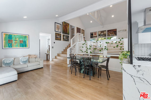 10517 Cheviot Drive, Los Angeles CA: https://media.crmls.org/mediaz/92f7b687-08be-4abd-a4d7-da85d8bd92d1.jpg