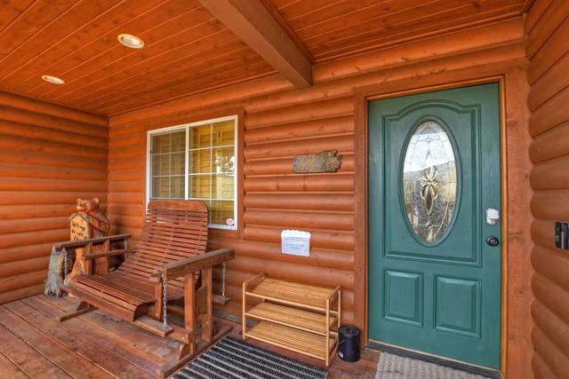 42369 Eagle Ridge Drive, Big Bear CA: https://media.crmls.org/mediaz/92f824c0-23cb-4e05-8490-c7ca714107dd.jpg