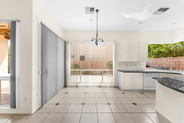 37159 Turnberry Isle Drive, Palm Desert CA: https://media.crmls.org/mediaz/92f835bc-3c5a-4416-ba75-f4e84f0f33a1.jpg