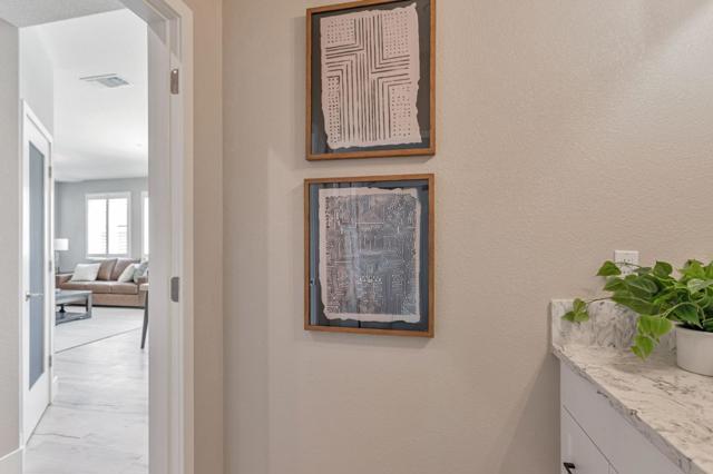 1153 Coyote Peak Way, Hollister CA: https://media.crmls.org/mediaz/92f8c6c7-9836-4970-affa-a4fd54c23788.jpg