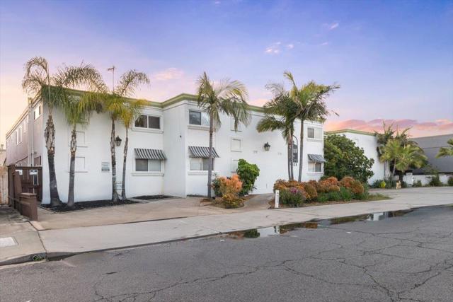 4425 50th Street, San Diego CA: https://media.crmls.org/mediaz/92f91b4a-9a36-4da2-aede-f3ae556fec24.jpg