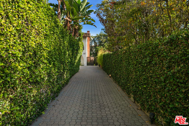411 26th Street photo 1
