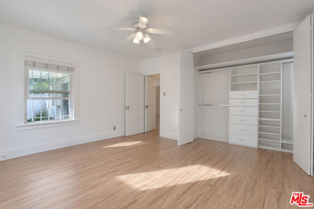 500 North Windsor Boulevard photo 10
