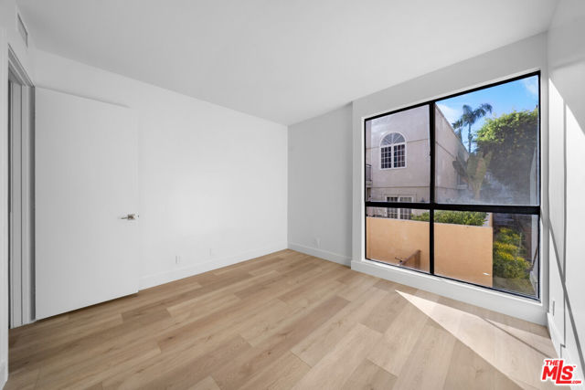 235 S Tower Drive, Beverly Hills CA: https://media.crmls.org/mediaz/92faceb4-fd07-4b6f-a607-f8efdf587a62.jpg