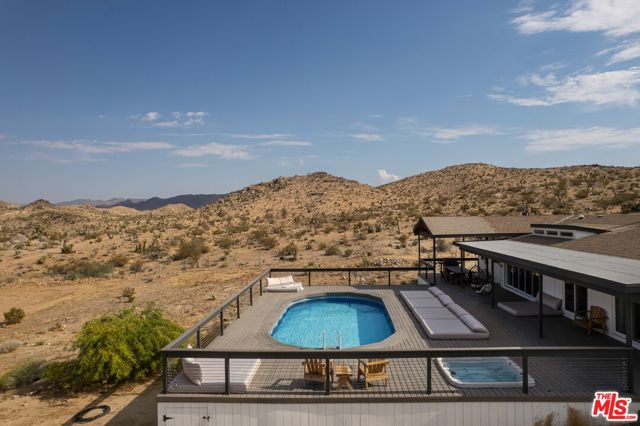 59855 Security Drive, Yucca Valley CA: https://media.crmls.org/mediaz/92fadda9-aed0-499a-95da-79dd9264413e.jpg