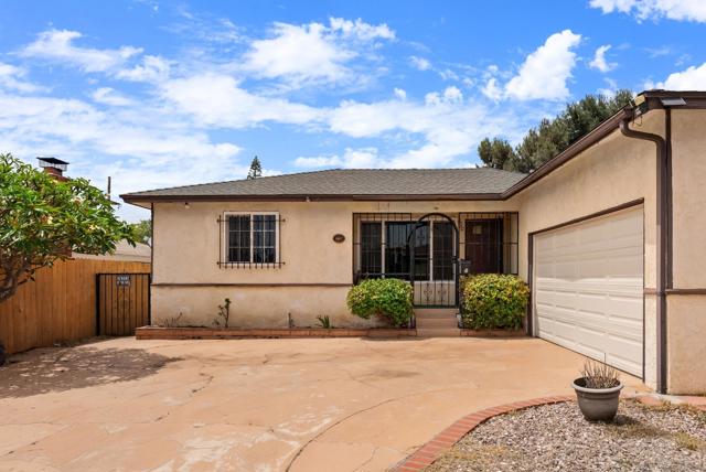 5750 Roanoke St, San Diego CA: https://media.crmls.org/mediaz/92fb33f6-ac38-402b-8557-829eec5b29b4.jpg