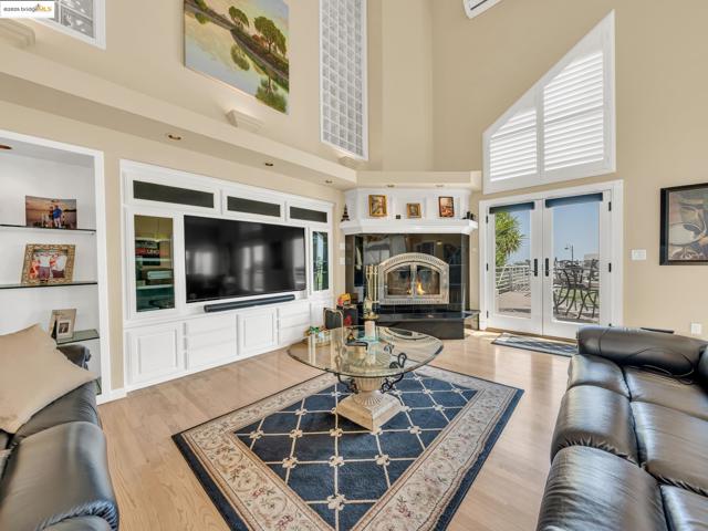 17035 TERMINOUS RD, Isleton CA: https://media.crmls.org/mediaz/92fbd1bb-0c24-4433-bbc3-72406bd59793.jpg