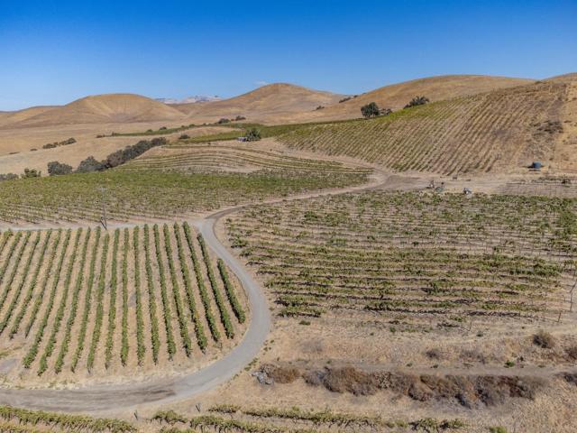 0 Airline Highway, Tres Pinos CA: https://media.crmls.org/mediaz/92fbf91b-5a94-4fa8-84b0-f6bc13a10069.jpg