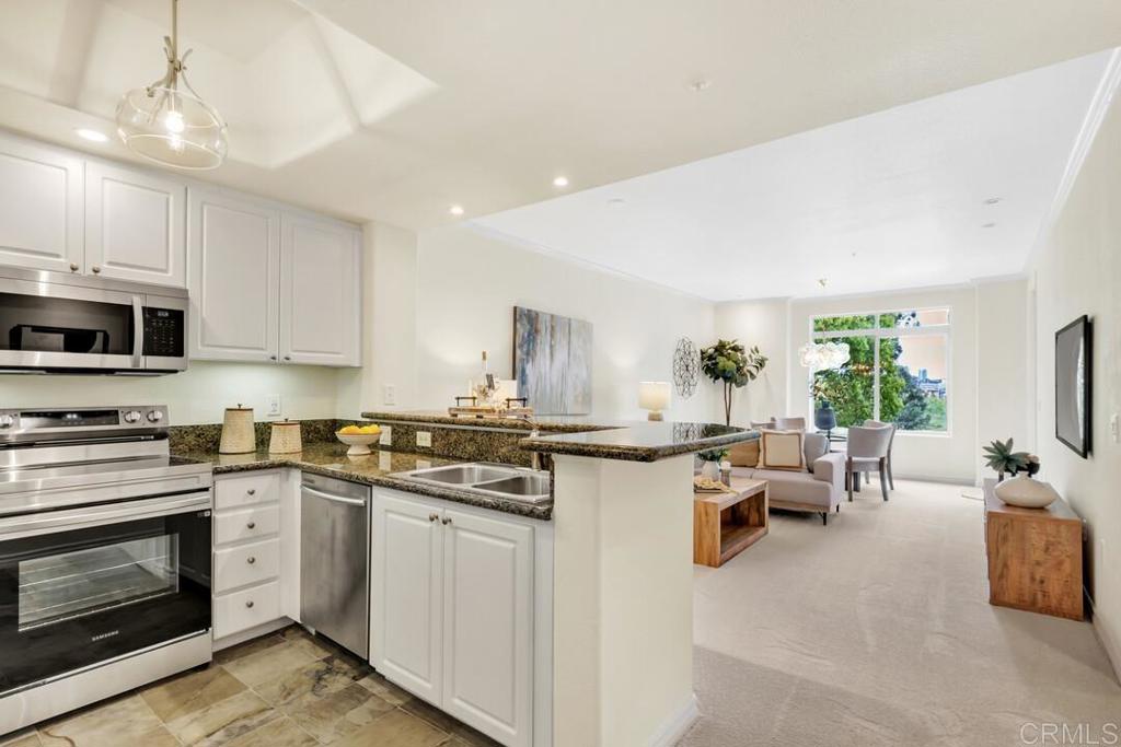 9253 Regents Road - photo 9