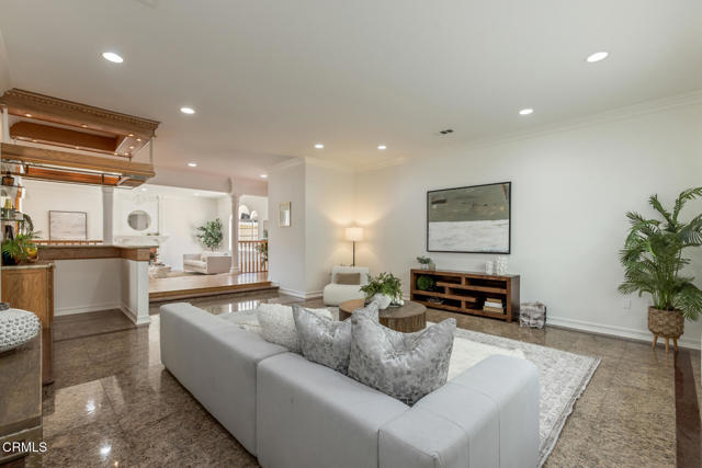 Detail Gallery Image 23 of 70 For 4926 Crown Ave, La Canada Flintridge,  CA 91011 - 3 Beds | 3/1 Baths