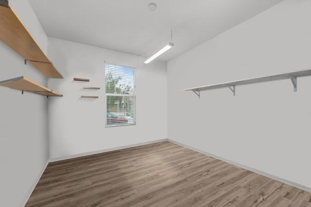 Image 12 of 32 For 38512 Rosegate Pl