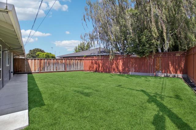193 Roxbury Street, Santa Clara CA: https://media.crmls.org/mediaz/92ff6c47-703e-41ce-94a3-b4cc1f3506f3.jpg