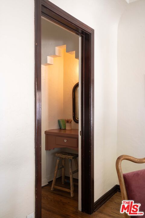 4331 4th Avenue, Los Angeles CA: https://media.crmls.org/mediaz/92ff83da-4fac-4c8e-8120-c7ae139f5526.jpg