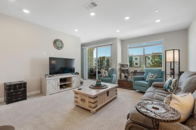 Detail Gallery Image 34 of 61 For 1812 Mint Terrace #UNIT 2,  Chula Vista,  CA 91915 - 4 Beds | 3/1 Baths