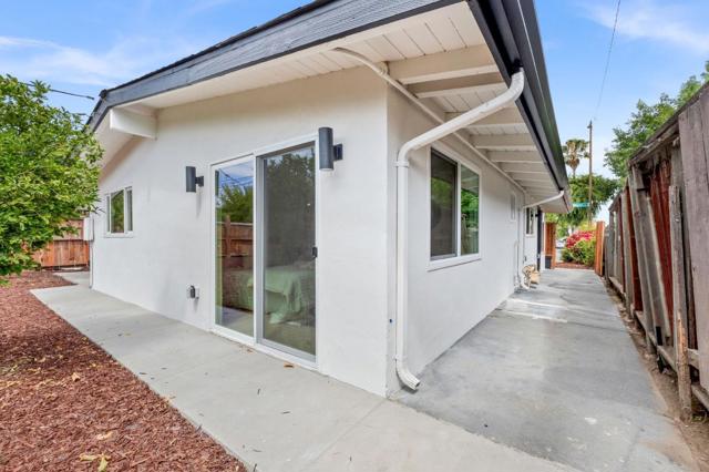 1674 Miami Drive, San Jose CA: https://media.crmls.org/mediaz/92ffcca9-3956-4b76-91e8-cf49d6575da9.jpg