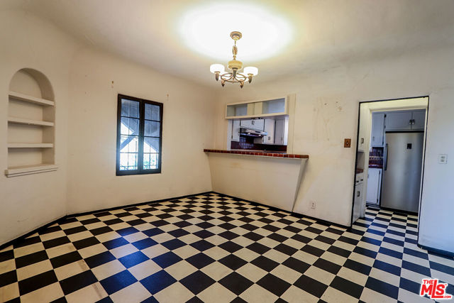 3131 & 3135 Oakcrest Drive, Los Angeles CA: https://media.crmls.org/mediaz/93008616-dc9a-4bba-8a97-adab430f0620.jpg