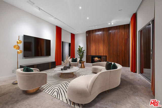 3625 Lowry Road, Los Angeles CA: https://media.crmls.org/mediaz/9300dd7f-c325-436e-bbeb-693e193200e8.jpg