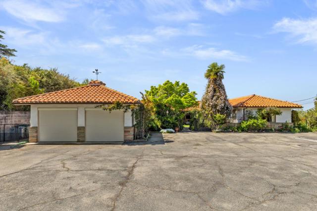 12095 Mount Hamilton Road, San Jose CA: https://media.crmls.org/mediaz/93010703-1099-4029-a700-84decf027588.jpg