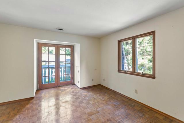 22370 Old Santa Cruz Highway, Los Gatos CA: https://media.crmls.org/mediaz/93024d42-255c-4f27-964b-61bc88552b32.jpg