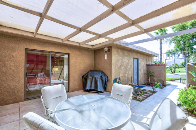 51 Sunrise Drive, Rancho Mirage CA: https://media.crmls.org/mediaz/9302fdd2-2432-40c6-a0f1-ce58a23265c6.jpg